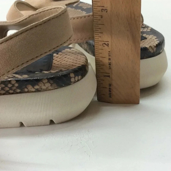 Naturalizer Tan Thong Sandals Platform - Picture 8 of 8